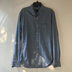 J Crew Slim Fit Chambray Button Down Shirt Men's Small EUC Preowned Unisex